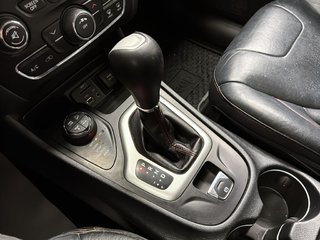 Jeep CHEROKEE  2016 à Saint-Hyacinthe, Québec - 14 - w320h240px