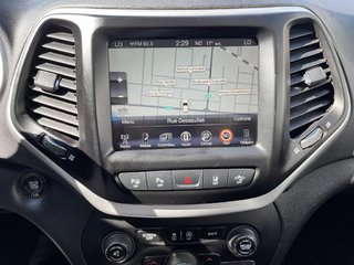 2018 Jeep Cherokee in Saint-Hyacinthe, Quebec - 15 - w320h240px