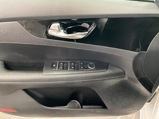 2022 Kia Forte in Saint-Hyacinthe, Quebec - 11 - w320h240px