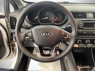 2013 Kia Rio in Saint-Hyacinthe, Quebec - 10 - w320h240px