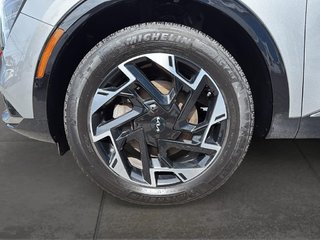 Kia SPORTAGE  2023 à Saint-Hyacinthe, Québec - 7 - w320h240px