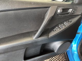 Mazda 3  2010 à Saint-Hyacinthe, Québec - 10 - w320h240px