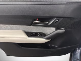 2022 Mazda MX-30 in Saint-Hyacinthe, Quebec - 11 - w320h240px