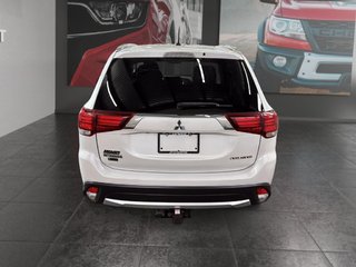 Mitsubishi OUTLANDER  2016 à Saint-Hyacinthe, Québec - 2 - w320h240px