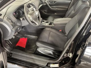 2017 Nissan Altima in Saint-Hyacinthe, Quebec - 9 - w320h240px