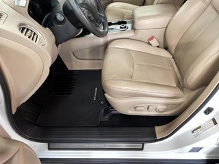 Nissan Pathfinder  2017 à Saint-Hyacinthe, Québec - 9 - w320h240px