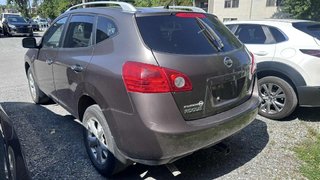 2010 Nissan Rogue in Saint-Hyacinthe, Quebec - 2 - w320h240px