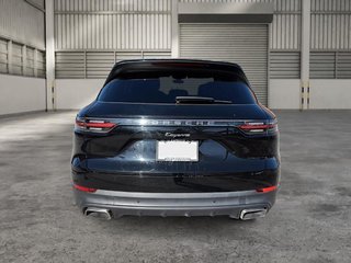 2022 Porsche Cayenne in Saint-Hyacinthe, Quebec - 3 - w320h240px