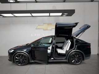 2023 Tesla Model X in Saint-Hyacinthe, Quebec - 6 - w320h240px