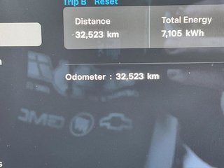 2023 Tesla Model X in Saint-Hyacinthe, Quebec - 11 - w320h240px