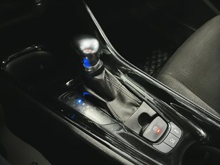 Toyota C-HR  2019 à Saint-Hyacinthe, Québec - 14 - w320h240px
