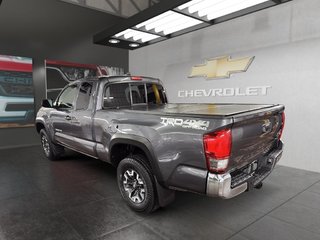 Toyota Tacoma  2017 à Saint-Hyacinthe, Québec - 4 - w320h240px