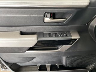 Toyota Tundra  2022 à Saint-Hyacinthe, Québec - 10 - w320h240px
