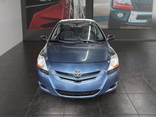2008 Toyota Yaris in Saint-Hyacinthe, Quebec - 2 - w320h240px