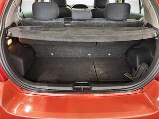 2008 Toyota YARIS in Saint-Hyacinthe, Quebec - 6 - w320h240px