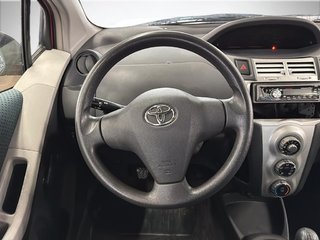 2008 Toyota YARIS in Saint-Hyacinthe, Quebec - 10 - w320h240px