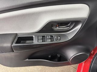 Toyota Yaris  2015 à Saint-Hyacinthe, Québec - 10 - w320h240px