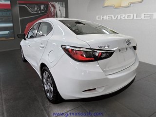 Toyota YARIS  2017 à Saint-Hyacinthe, Québec - 4 - w320h240px