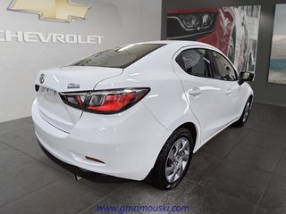 Toyota YARIS  2017 à Saint-Hyacinthe, Québec - 8 - w320h240px