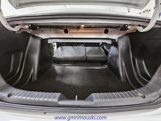 Toyota YARIS  2017 à Saint-Hyacinthe, Québec - 16 - w320h240px