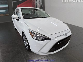 Toyota YARIS  2017 à Saint-Hyacinthe, Québec - 6 - w320h240px