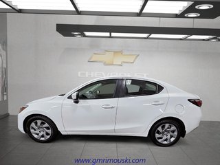 Toyota YARIS  2017 à Saint-Hyacinthe, Québec - 3 - w320h240px