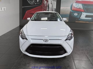 Toyota YARIS  2017 à Saint-Hyacinthe, Québec - 2 - w320h240px
