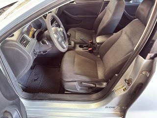 Volkswagen JETTA  2013 à Saint-Hyacinthe, Québec - 8 - w320h240px