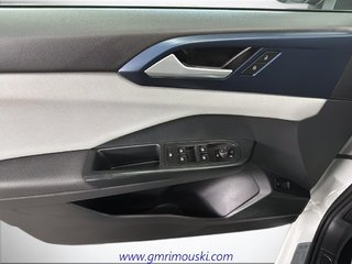 Volkswagen TAOS  2022 à Saint-Hyacinthe, Québec - 11 - w320h240px