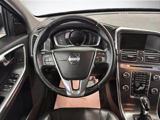 2015 Volvo XC60 in Saint-Hyacinthe, Quebec - 14 - w320h240px