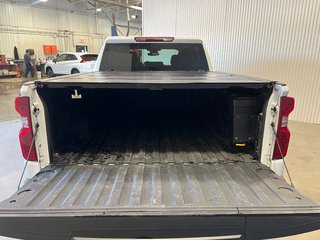 Chevrolet Silverado 1500 CUSTOM**4X4/4WD**CREW CAB**2.7L TURBO**CARPLAY** 2022 à Saint-Eustache, Québec - 5 - w320h240px