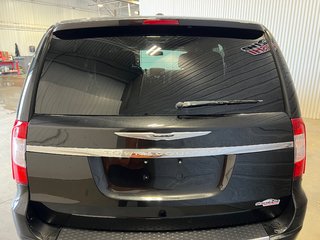 2016 Chrysler Town & Country S**STOW & GO**7 PASSAGERS**CAMERA RECUL**BLUETOOTH**CRUISE in Saint-Eustache, Quebec - 4 - w320h240px