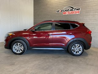 2016 Hyundai Tucson LUXURY**AWD/4X4**CUIR**TOIT PANO**VOLANT CHAUFFANT in Saint-Eustache, Quebec - 2 - w320h240px