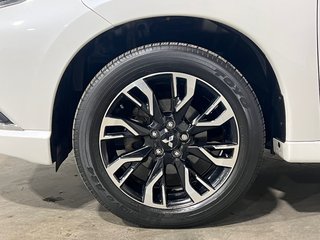 Mitsubishi OUTLANDER PHEV LE**AWD/4X4**TAUX À PARTIR 0.9%**TOIT**SIMILICUIR 2020 à Saint-Eustache, Québec - 6 - w320h240px