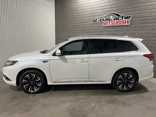 Mitsubishi OUTLANDER PHEV LE**AWD/4X4**TAUX À PARTIR 0.9%**TOIT**SIMILICUIR 2020 à Saint-Eustache, Québec - 2 - w320h240px