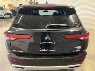 Mitsubishi OUTLANDER PHEV SEL**S-AWC**TAUX À PARTIR DE 0.9%**TOIT**CUIR**NAV 2023 à Saint-Eustache, Québec - 4 - w320h240px