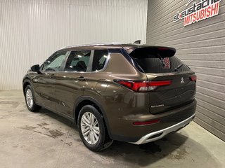 Mitsubishi Outlander PHEV LE**S-AWC**TAUX À PARTIR 0.9%**75KM EV**TOIT PANO 2023 à Saint-Eustache, Québec - 4 - w320h240px