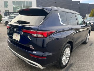 2022 Mitsubishi Outlander SE**À PARTIR DE 0.9%**S-AWC**TOIT PANORAMIQUE** in Saint-Eustache, Quebec - 4 - w320h240px