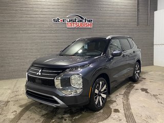 Mitsubishi Outlander GT-PREMIUM FULL 2025 à Saint-Eustache, Québec - 2 - w320h240px