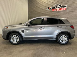 Mitsubishi RVR SE**2WD/FWD**TAUX À PARTIR DE 0.9%**MAGS 16PO** 2023 à Saint-Eustache, Québec - 2 - w320h240px