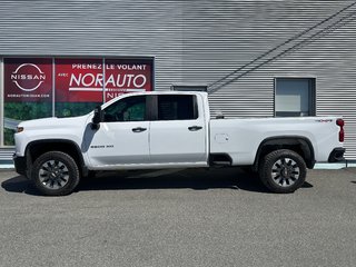 Chevrolet Silverado 2500HD Custom 2022 à Amos, Québec - 2 - w320h240px