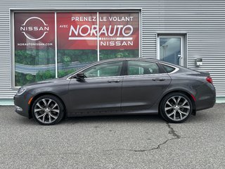 Chrysler 200 C AWD 2015 à Amos, Québec - 3 - w320h240px