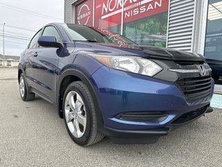 2016 Honda HR-V LX AWD in Amos, Quebec - 2 - w320h240px