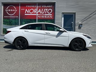 2022 Hyundai Elantra Preferred in Amos, Quebec - 4 - w320h240px
