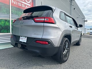 2016 Jeep Cherokee Sport 4 cyl. 4X4 in Amos, Quebec - 6 - w320h240px