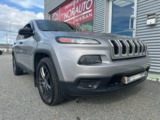2016 Jeep Cherokee Sport 4 cyl. 4X4 in Amos, Quebec - 2 - w320h240px