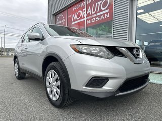 Nissan Rogue S AWD 2015 à Amos, Québec - 2 - w320h240px