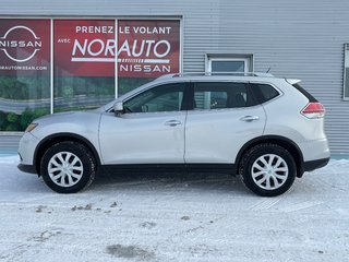 2015 Nissan Rogue S AWD in Amos, Quebec - 3 - w320h240px