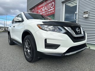 Nissan Rogue S AWD 2017 à Amos, Québec - 2 - w320h240px
