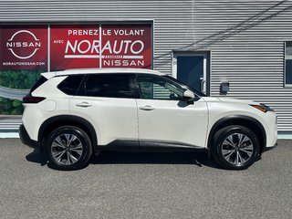 2021 Nissan Rogue SV in Amos, Quebec - 4 - w320h240px